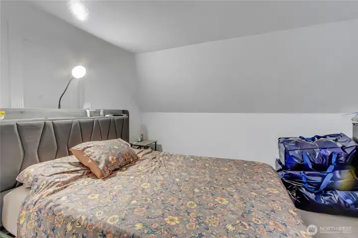 ADU restful bedroom.