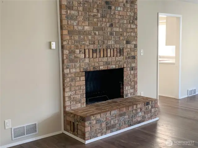 FIREPLACE IN LR