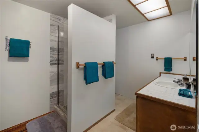 3/4 Bathroom