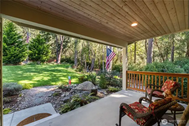 A zen-like oasis in the front yard, with so many perennials!