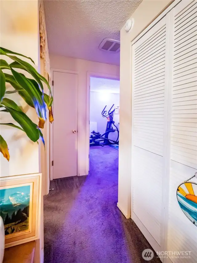 3312 HALLWAY...STRIGHT AHEAD IS THE BEDROOM #2