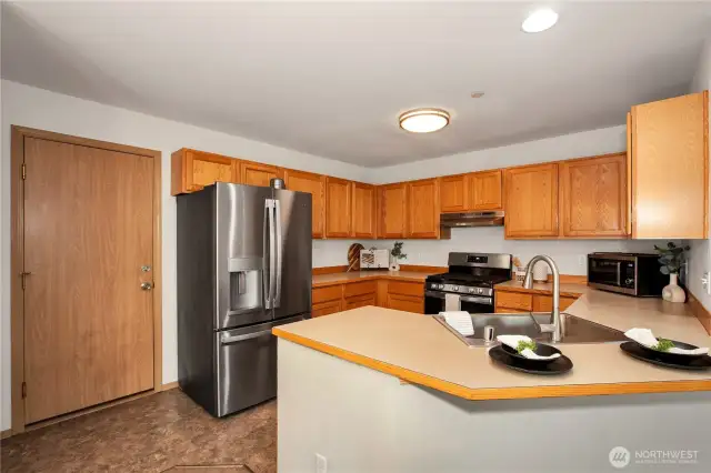 Kitchen with NEW appliances