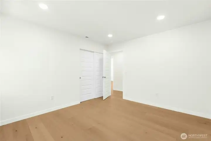 2nd Bedroom