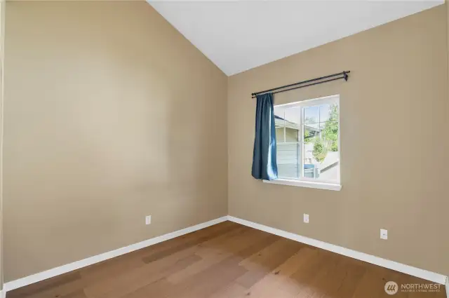 2nd Upstairs bedroom