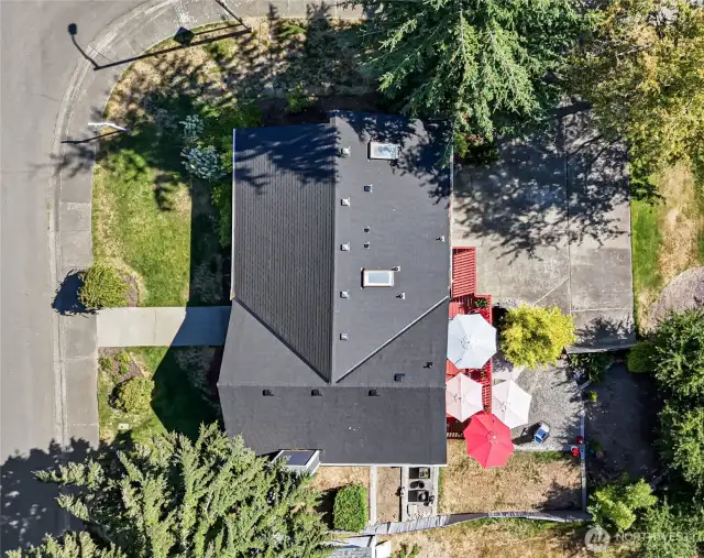 Spacious yard and corner lot