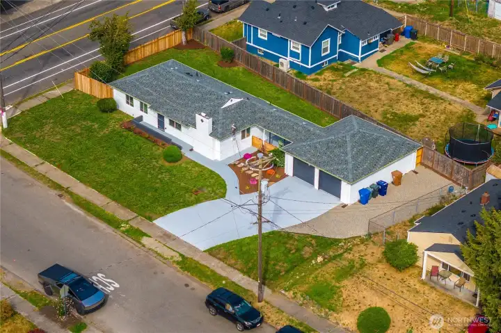 Full view of property