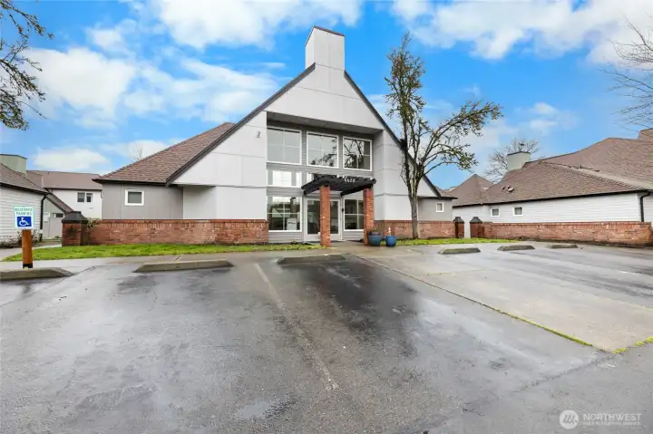 Club House With Pool, Sauna, Fitness Center & More!