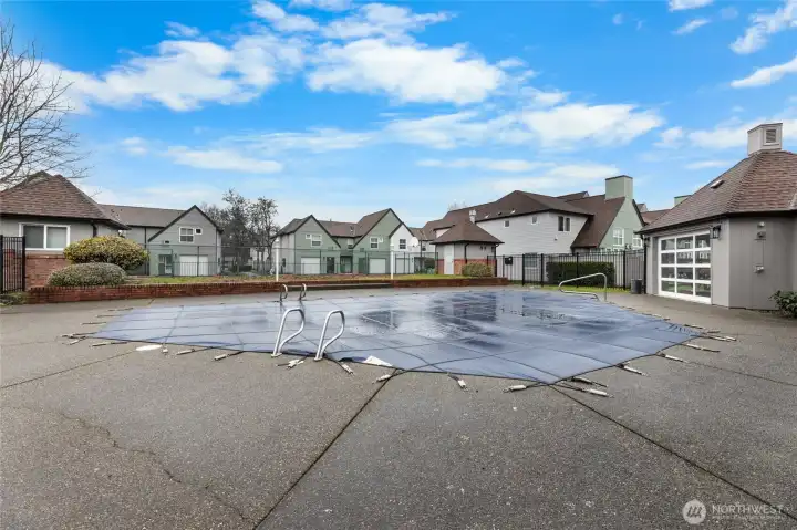 Pool (Currently Closed For The Winter)