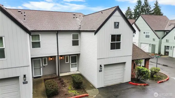 End Unit! New Room, Siding, Windows & Exterior Paint In 2025!