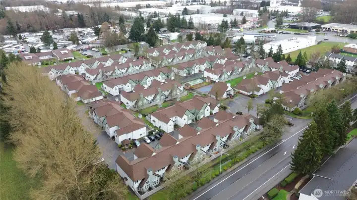 End Unit! New Room, Siding, Windows & Exterior Paint In 2025!