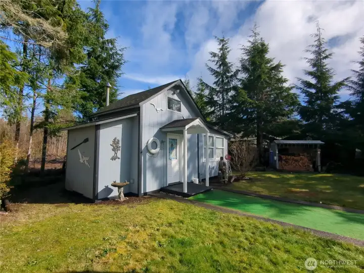 Bunkhouse is a cutie!