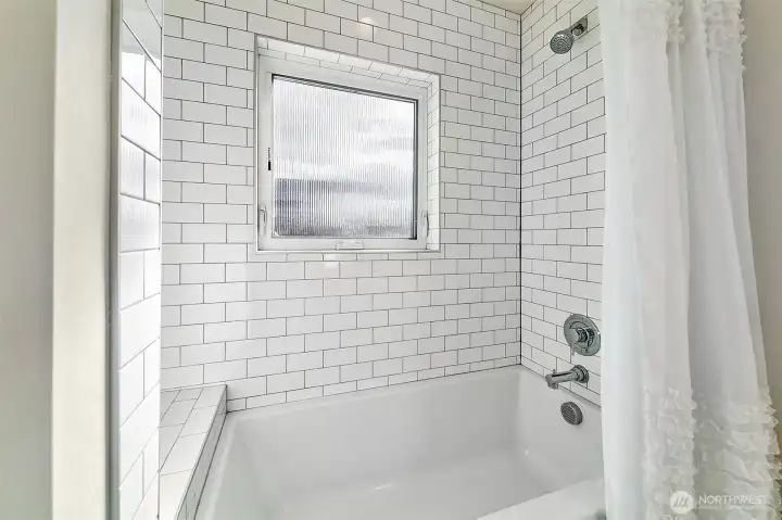 3rd floor full bath