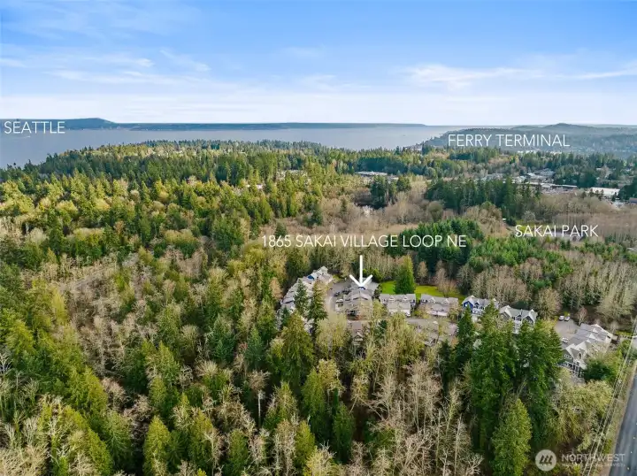 Wonderful Island location with easy nearby access to most services, schools, parks, trails, ferry and much more