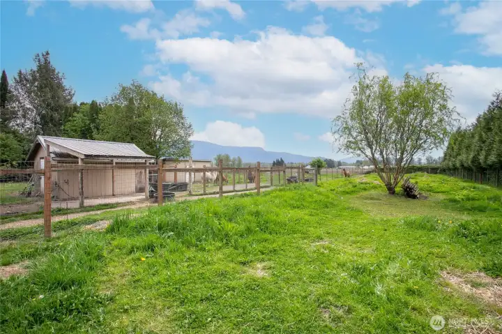 This spot would be Perfect for Yard Space for Trucks and Equipment.