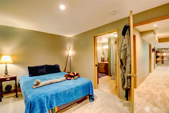 Lower Bedroom Suite has direct access to the full bathroom.
