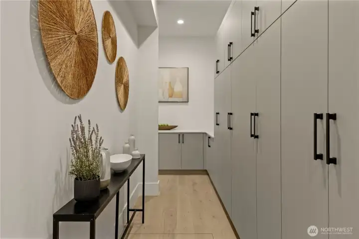 Butler pantry