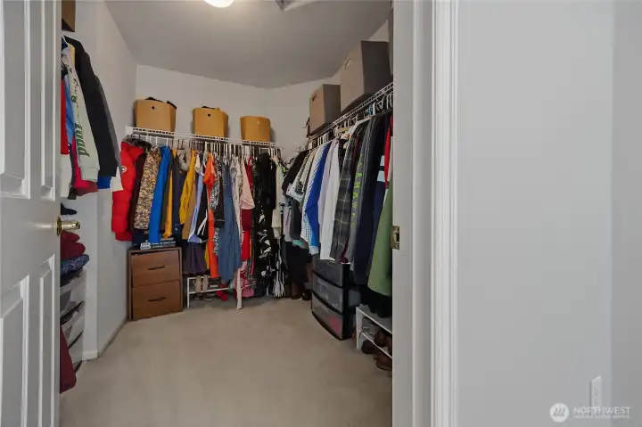 Walk-in closet in primary suite