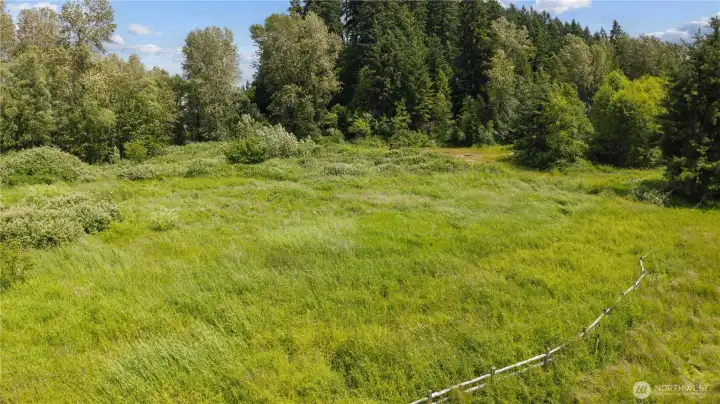 Southeast-facing views of lower acreage Southeast-facing views of lower acreage