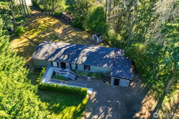 Welcome home to your private retreat in Gig Harbor! Feel like you are in the middle of nowhere and only be minutes away from Costco and Target! Shopping, dining, schools, and easy access to hwy 16 make this the perfect place! Welcome home to your private retreat in Gig Harbor! Feel like you are in the middle of nowhere and only be minutes away from Costco and Target! Shopping, dining, schools, and easy access to hwy 16 make this the perfect place!