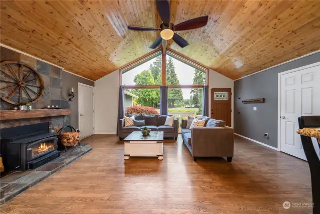 Love this NW contemporary style with the beautiful vaulted ceilings and tons of natural light.