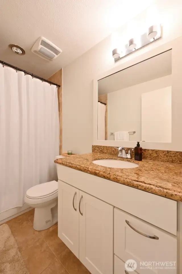 Full bath upstairs