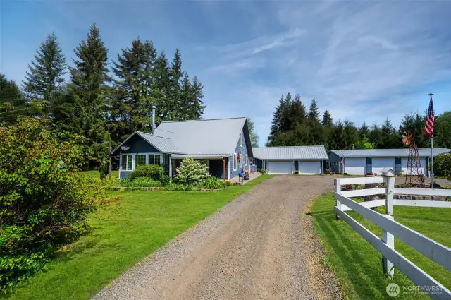 Nice long drive, Gate - all fenced in if you like.