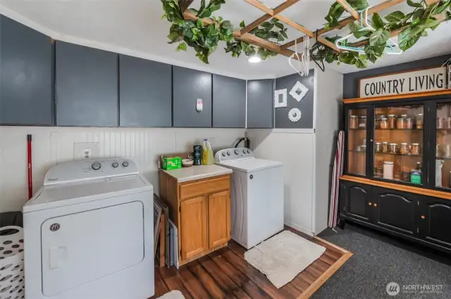 Big Country Laundry Room & Pantry