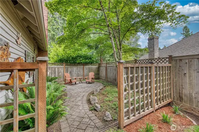 Cozy side patio!