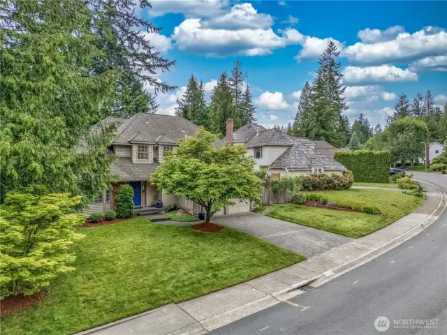 Easy access to shopping, light rail, Eastside, and Seattle. Pre-inspected!