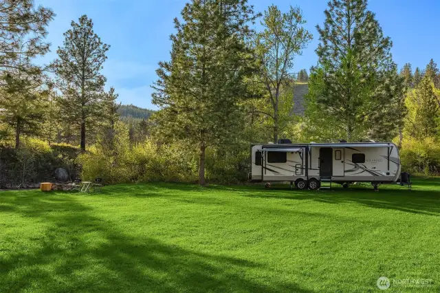 Guests can camp right at River's edge with power & water hookups