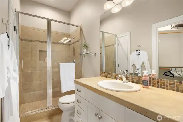 3/4 bathroom attached to bedroom for ultimate privacy