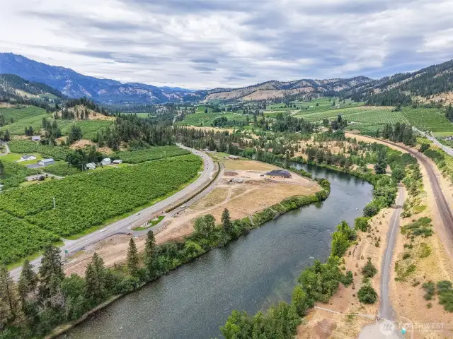 Near Leavenworth wineries, eateries and outdoor recreation.