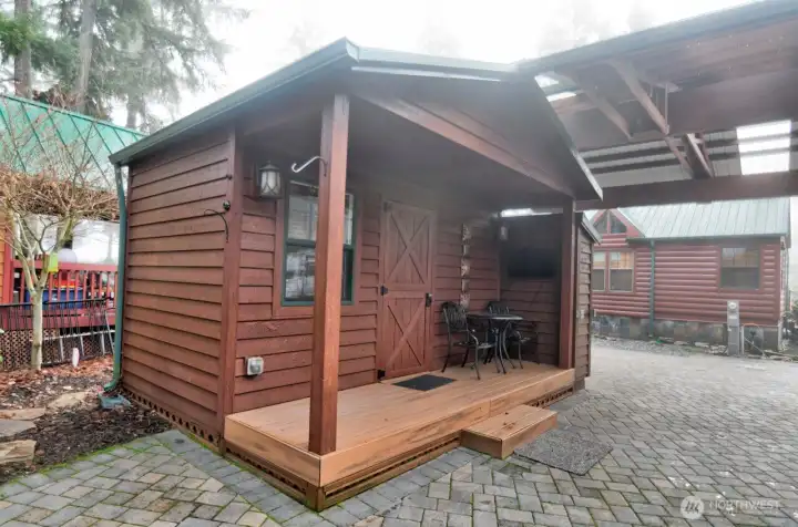 PORCH ON THE SHED