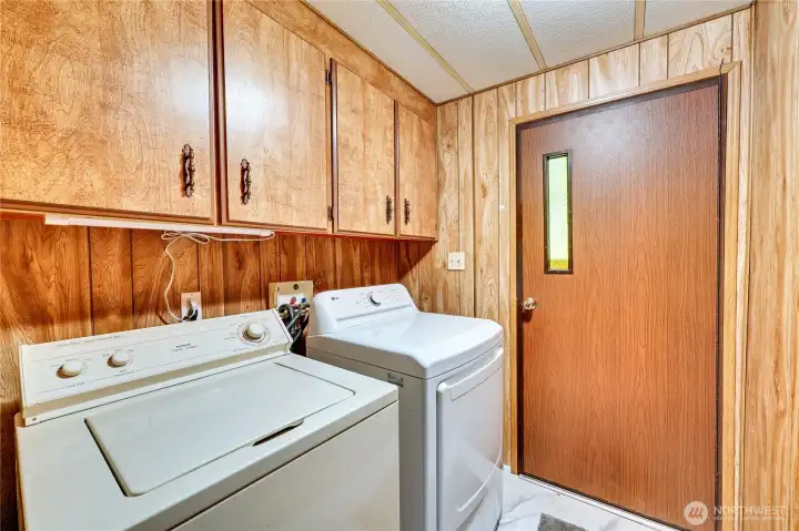 Laundry room. Washer and dryer stay!