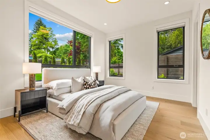 Main Floor Guest Suite with En-Suite