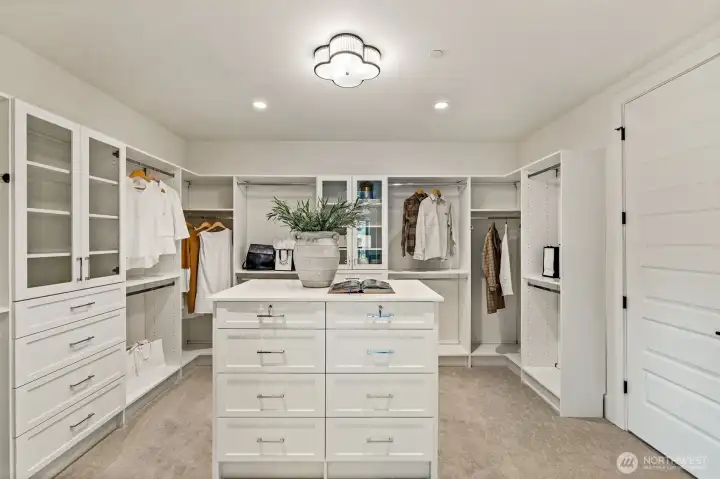 Custom Closets in Primary