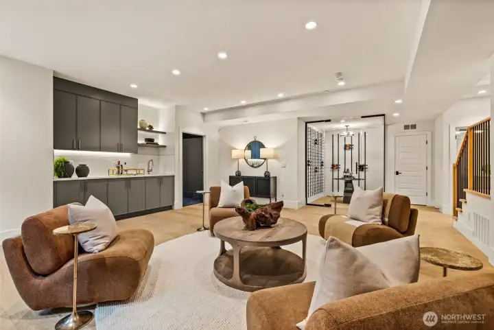 Large space for entertaining, don't miss the wine room!