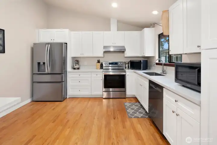 Vault ceilings in kitchen