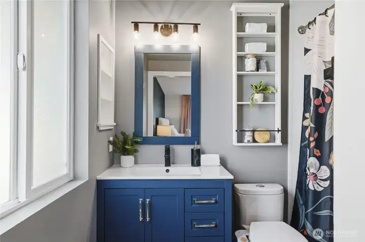 Primary 3/4 Bathroom