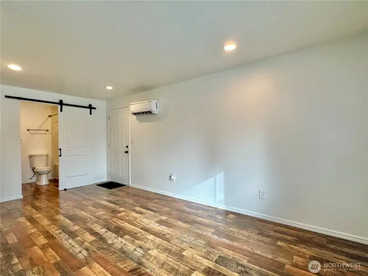 Bonus Room/ Flex Space/ Office