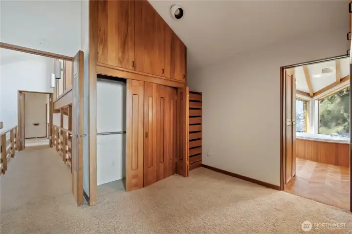 primary suite storage