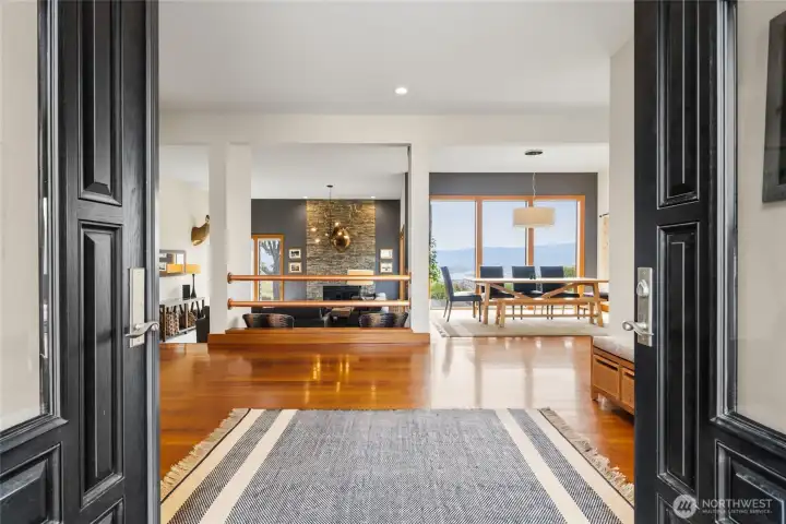 Be Wowed By This Entrance!