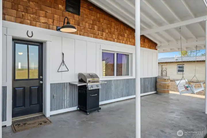 Covered porch with room for BBQ - porch swing included!