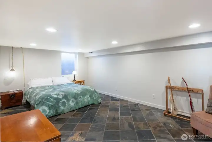 Basement bonus room - currently bedroom 3