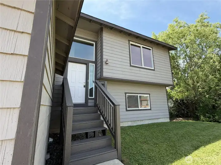 Split entry
