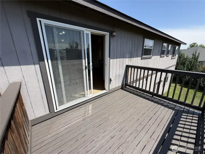 Newly painted deck off of the dining room.