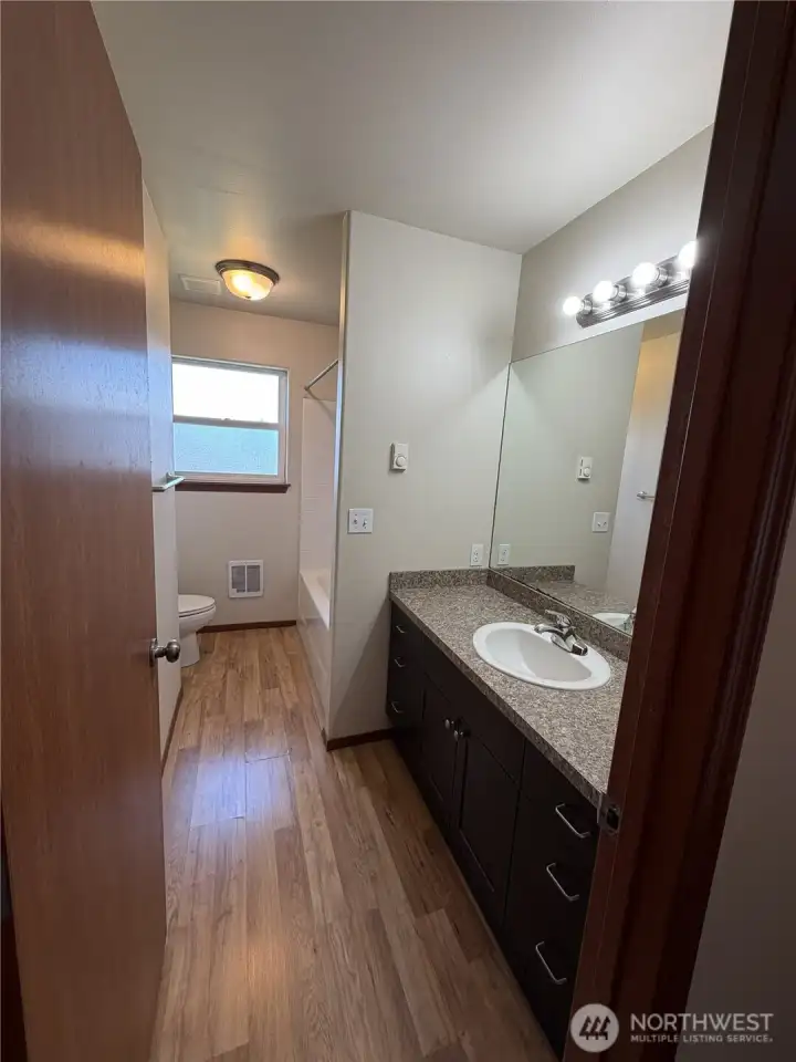 Full upstairs bathroom.