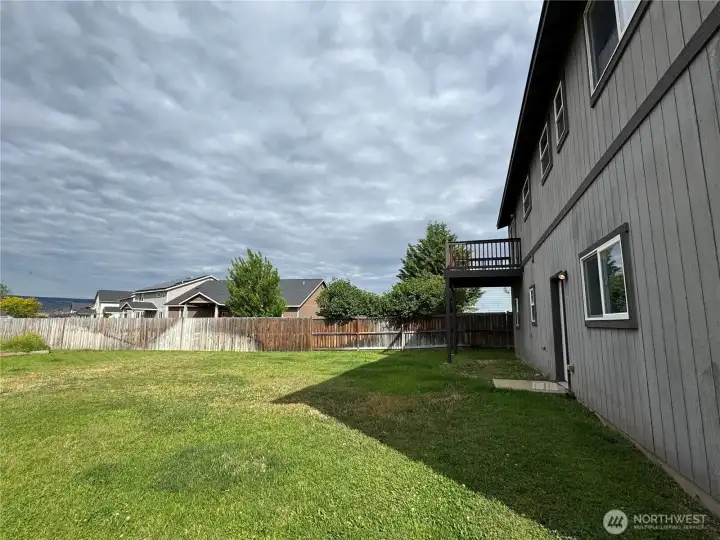 Plenty of room in the backyard!