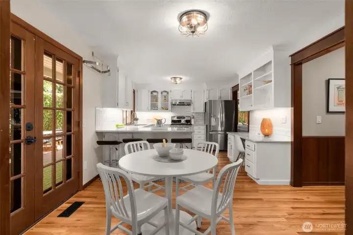In Kitchen Dining In Kitchen Dining