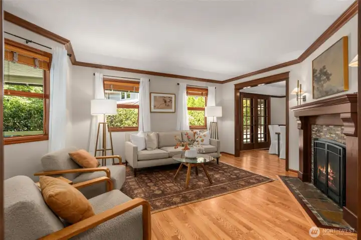 Lovely gas fireplace graces this wonderful living room. Lovely gas fireplace graces this wonderful living room.